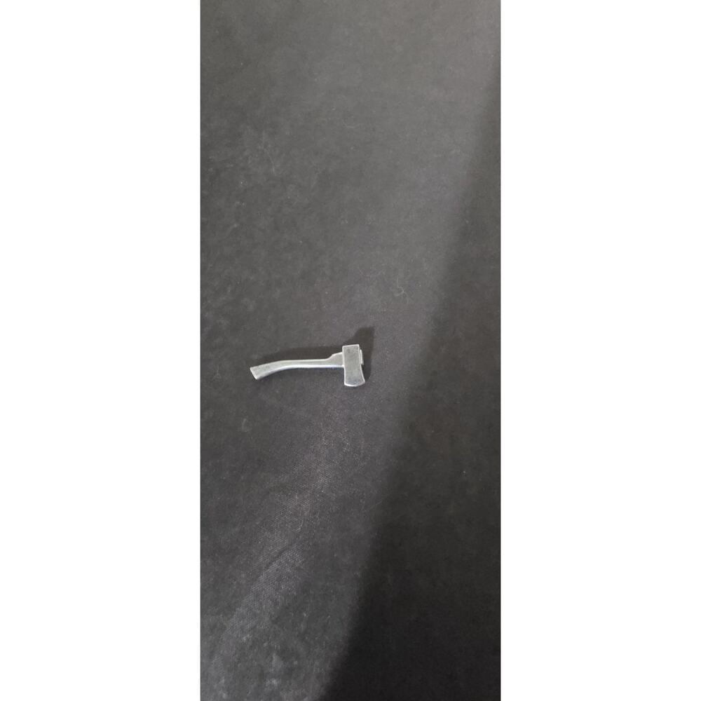 Clue Discover the Secrets Weapon Axe Replacement Game Piece Part Token